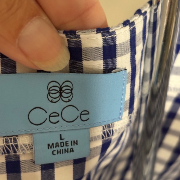 Womens top CeCe Brand with puff sleeves. Navy and White Check 100% Cotton. - Picture 2 of 4